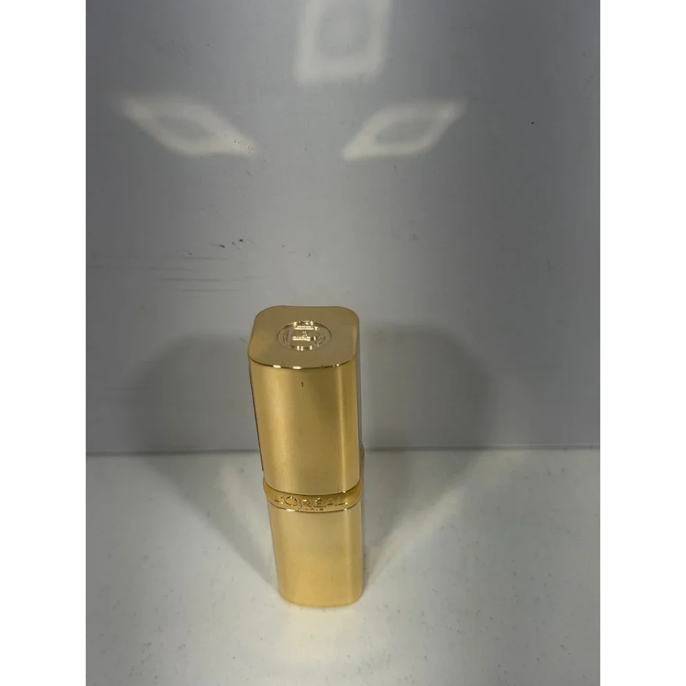 L'Oreal Colour Riche The Reds Lipstick 187 Successful Red Gold Tube